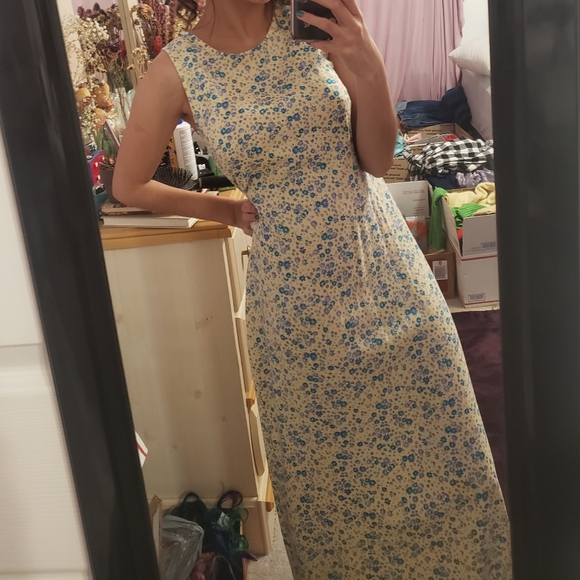 Vintage Dresses & Skirts - Vintage 90's Floral Patterned Maxi Dress